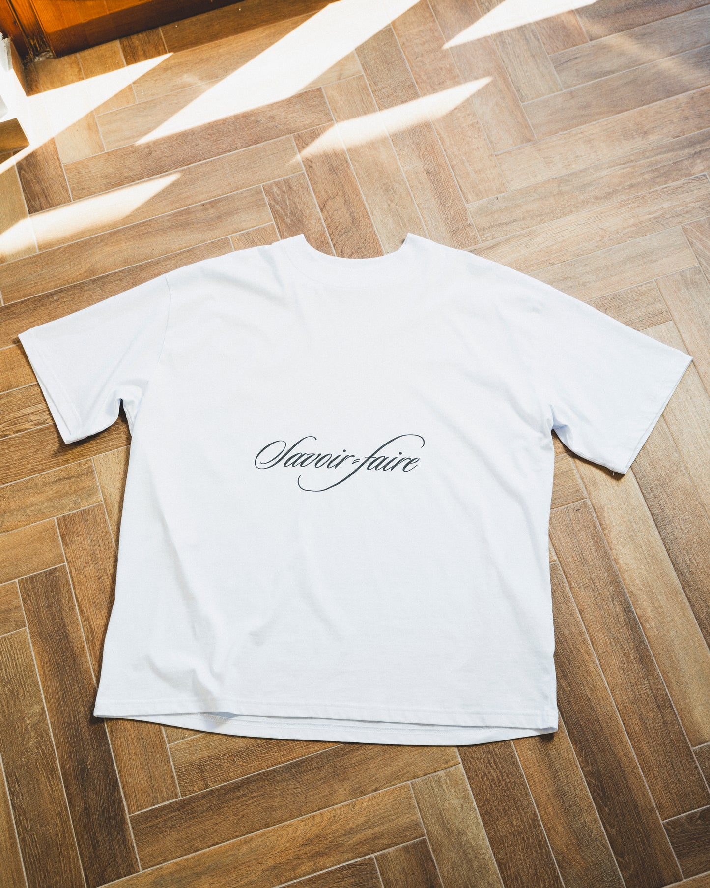 SAVOIR-FAIRE WHITE TEE